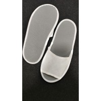 Тапочки одноразові Hotel & SPA Comfort XL білі на чорній підошві (не ковзають) Тапочки одноразові Hotel & SPA Comfort XL білі на чорній підошві (не ковзають)